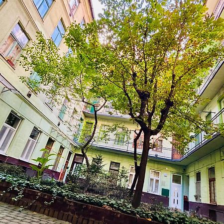 Ava Central Residence Budapest Exteriör bild